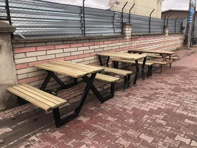 Mobilier Urbain en Algérie : Comment Choisir un Banc Public et Aménager un Parc ?