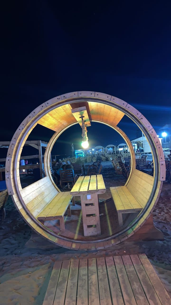 Réalisation d'une table sur mesure pour notre client sur la plage capritour Béjaia